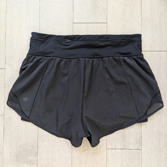 Lululemon Black Hotty Hot Built In Biker Shorts 2.5" Inseam Size 8 - Picture 4 of 10